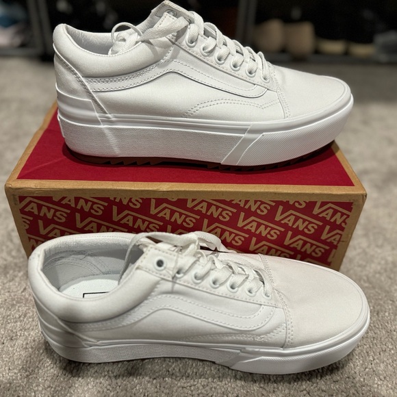 Vans Old Skool Stackform Shoe, size 9 women/7.5 men - Picture 2 of 5